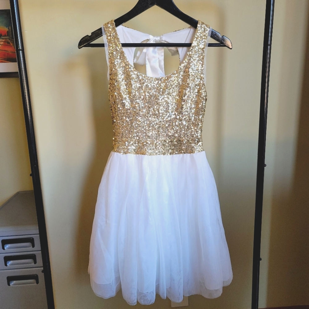 Windsor Gold Sequin Tulle Dress - girls' size 3-4